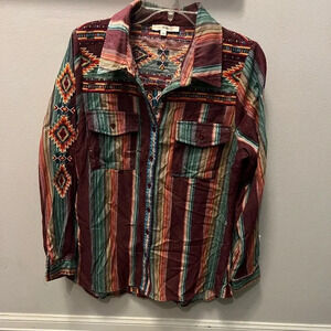 Andree by Unit Womens Western Embroidered button down size M